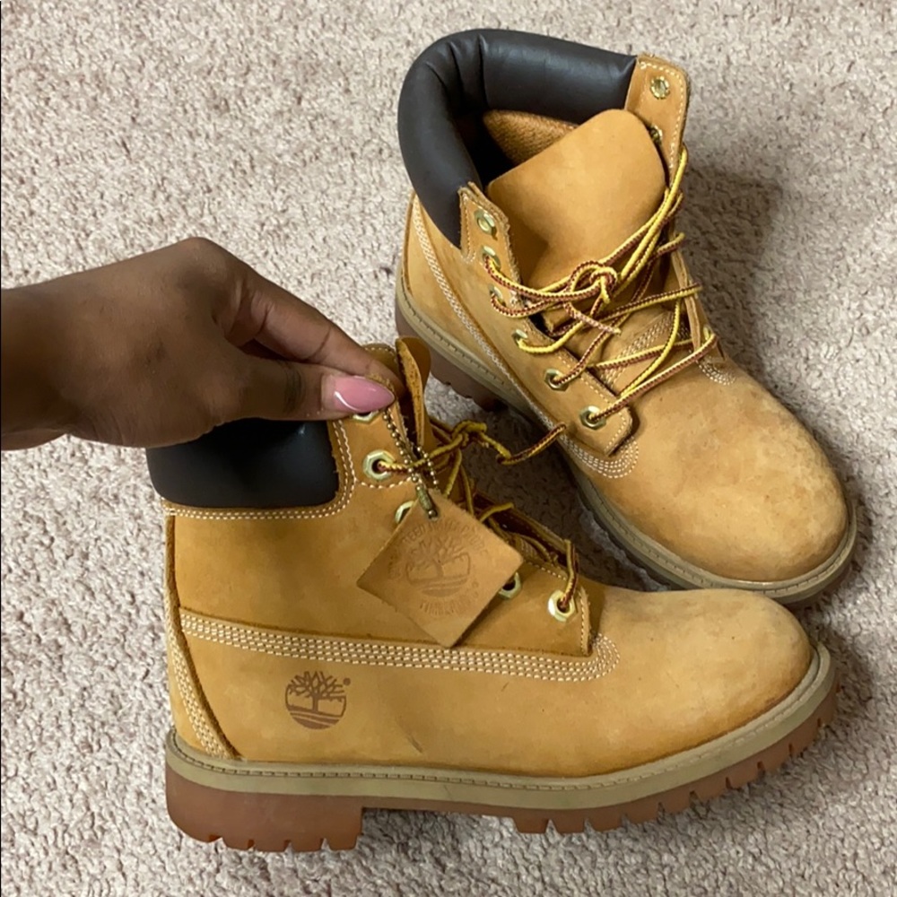 Timberland Size 4 Fits Women 6/6.5